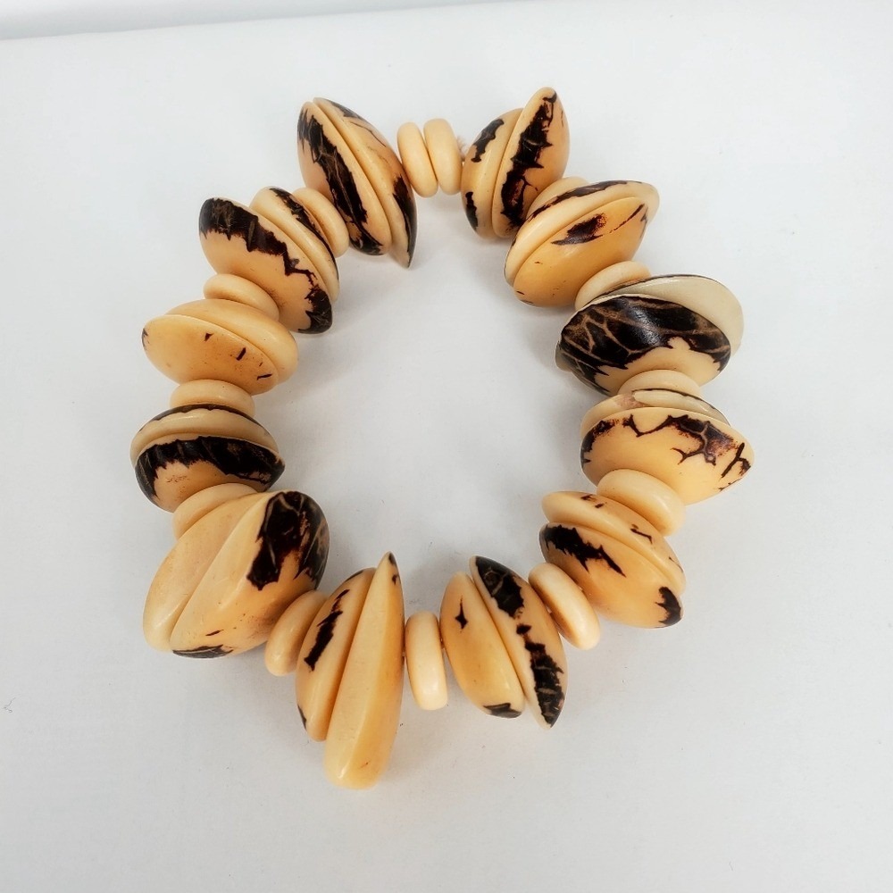 Beachy Coastal "Tagua Style" Tan & Brown Stretch Plastic Chunky Bracelet‎ 9"